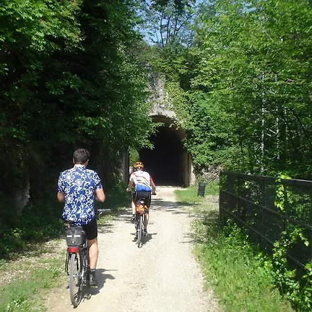 La Casa Nella Vecchia Ferrovia Ferienhaus *